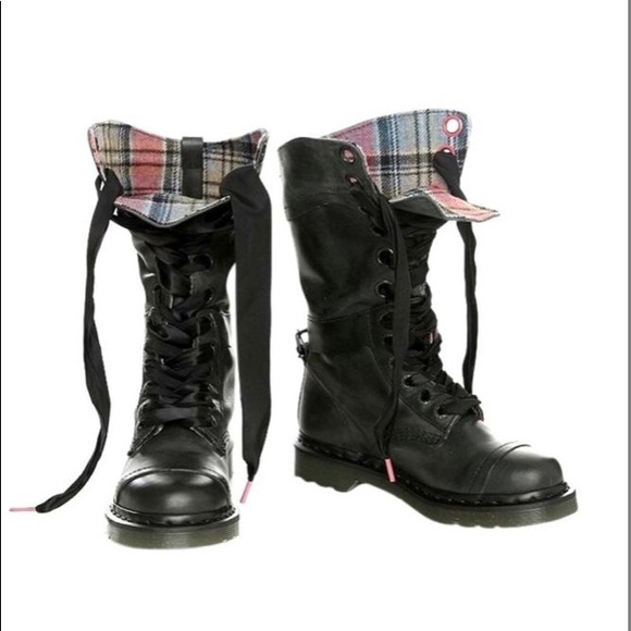 doc martens triumph 1914